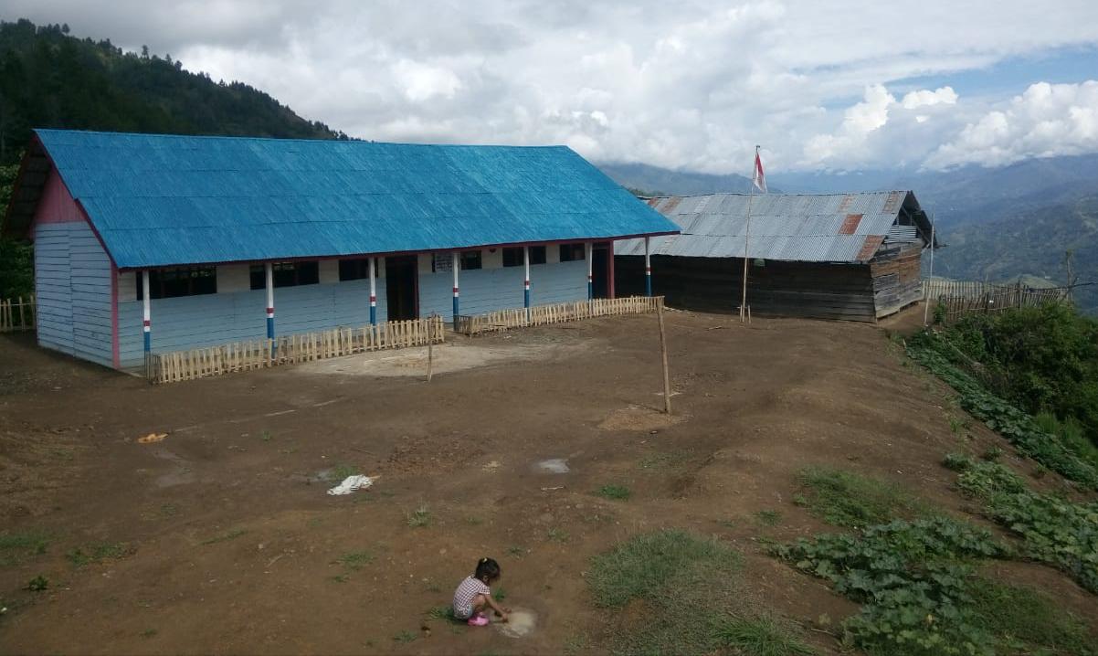 Tampak luar gedung sekolah SMPN 3 Pana Kabupaten Mamasa Sulawesi Barat
